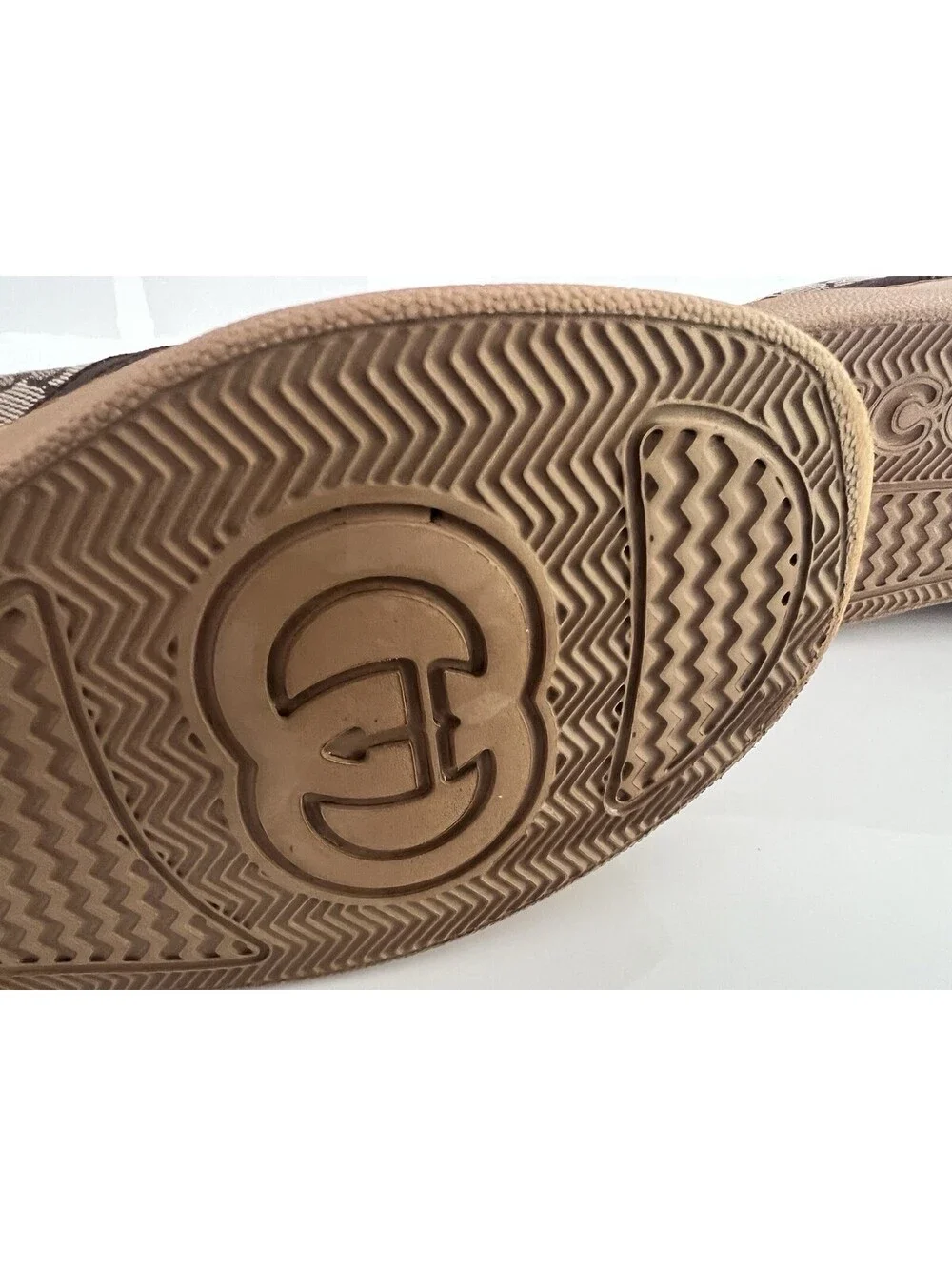 GUCCI $1010 Women's Chunky GG Brown Platform Sneakers Size 6